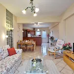 House Of Velenia - 2 Bedroom Near Old Town, Airport And Bus Station