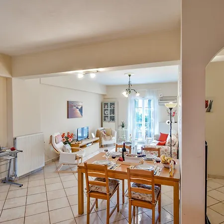 House Of Velenia - 2 Bedroom Near Old Town, Airport And Bus Station *