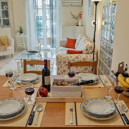 House Of Velenia - 2 Bedroom Near Old Town, Airport And Bus Station *