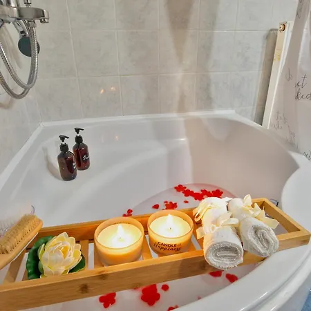アパート House Of Velenia - 2 Bedroom Near Old Town, Airport And Bus Station