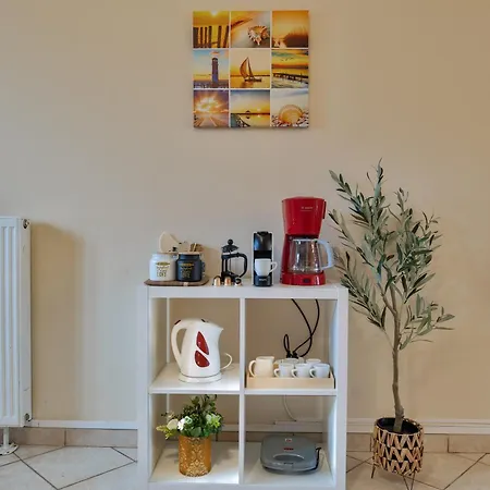 House Of Velenia - 2 Bedroom Near Old Town, Airport And Bus Station *