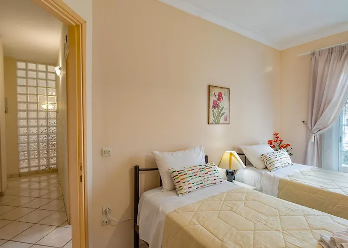 House Of Velenia - 2 Bedroom Near Old Town, Airport And Bus Station Corfu (city)