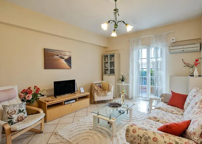 Apartament House Of Velenia - 2 Bedroom Near Old Town, Airport And Bus Station