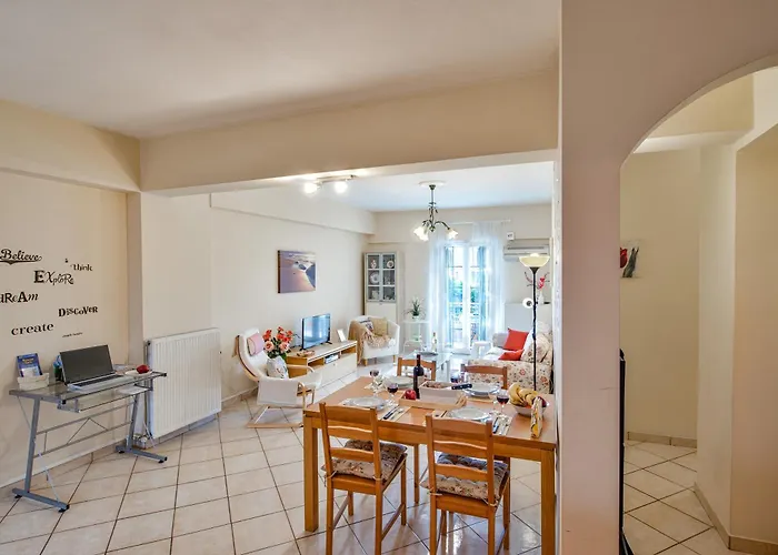 House Of Velenia - 2 Bedroom Near Old Town, Airport And Bus Station *