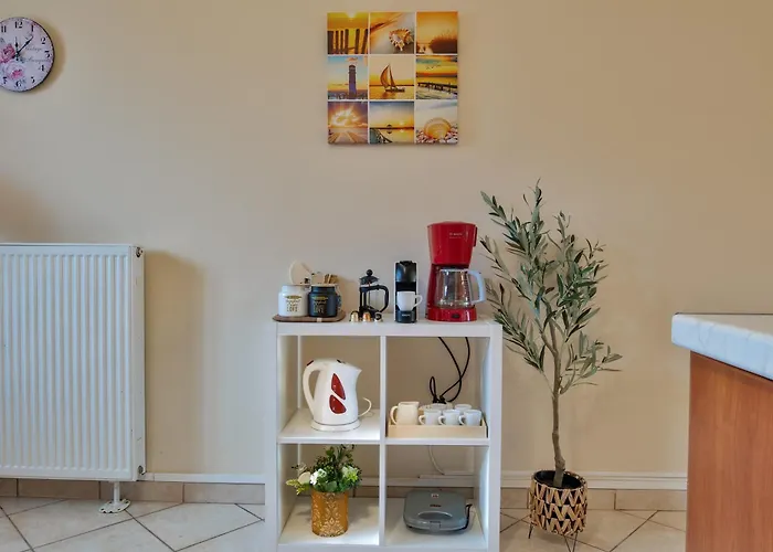 House Of Velenia - 2 Bedroom Near Old Town, Airport And Bus Station *